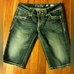 Miss Me jean shorts Sz 26